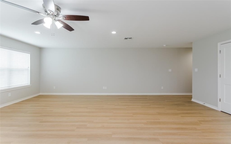 1016 Biloxi Drive, Ennis, TX 75119, 3 Bedrooms Bedrooms, ,2 BathroomsBathrooms,Residential Lease,For Rent,1016 Biloxi Drive,20924635