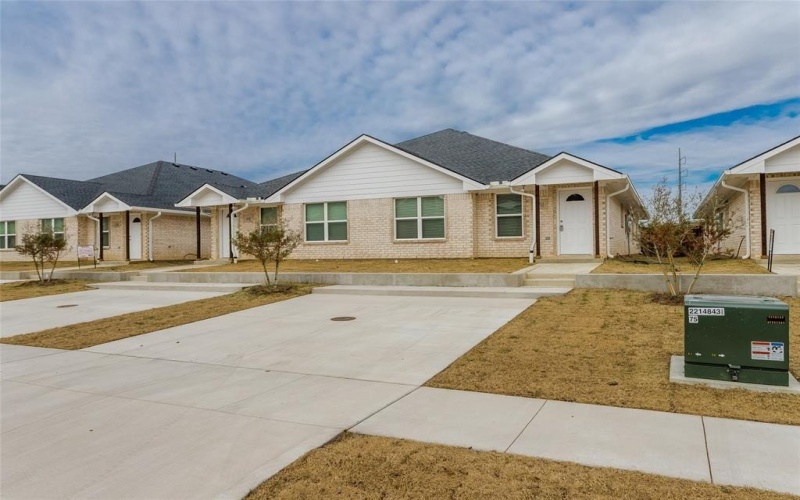 1016 Biloxi Drive, Ennis, TX 75119, 3 Bedrooms Bedrooms, ,2 BathroomsBathrooms,Residential Lease,For Rent,1016 Biloxi Drive,20924635