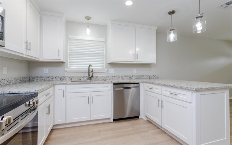 1016 Biloxi Drive, Ennis, TX 75119, 3 Bedrooms Bedrooms, ,2 BathroomsBathrooms,Residential Lease,For Rent,1016 Biloxi Drive,20924635