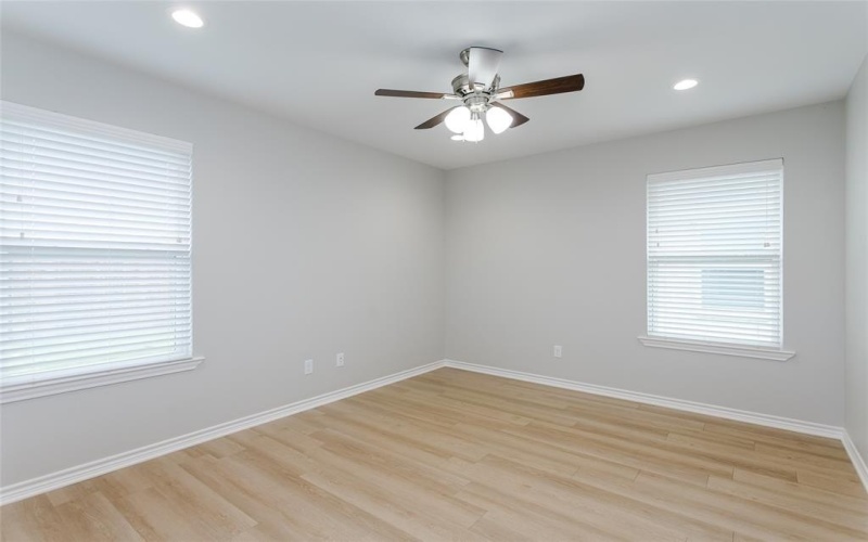 1016 Biloxi Drive, Ennis, TX 75119, 3 Bedrooms Bedrooms, ,2 BathroomsBathrooms,Residential Lease,For Rent,1016 Biloxi Drive,20924635