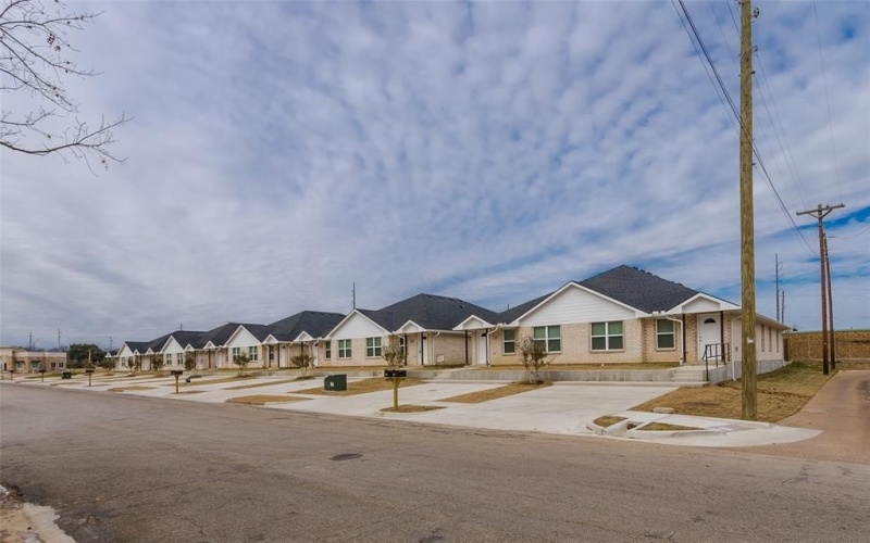 1016 Biloxi Drive, Ennis, TX 75119, 3 Bedrooms Bedrooms, ,2 BathroomsBathrooms,Residential Lease,For Rent,1016 Biloxi Drive,20924635