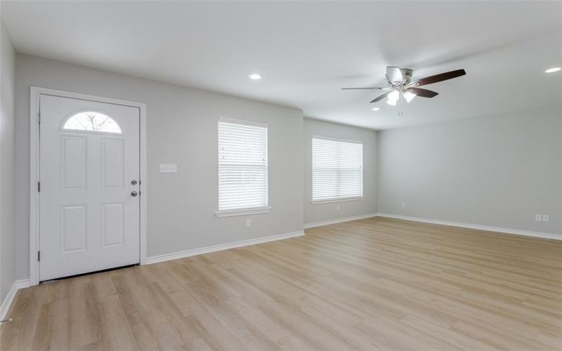 1016 Biloxi Drive, Ennis, TX 75119, 3 Bedrooms Bedrooms, ,2 BathroomsBathrooms,Residential Lease,For Rent,1016 Biloxi Drive,20924635
