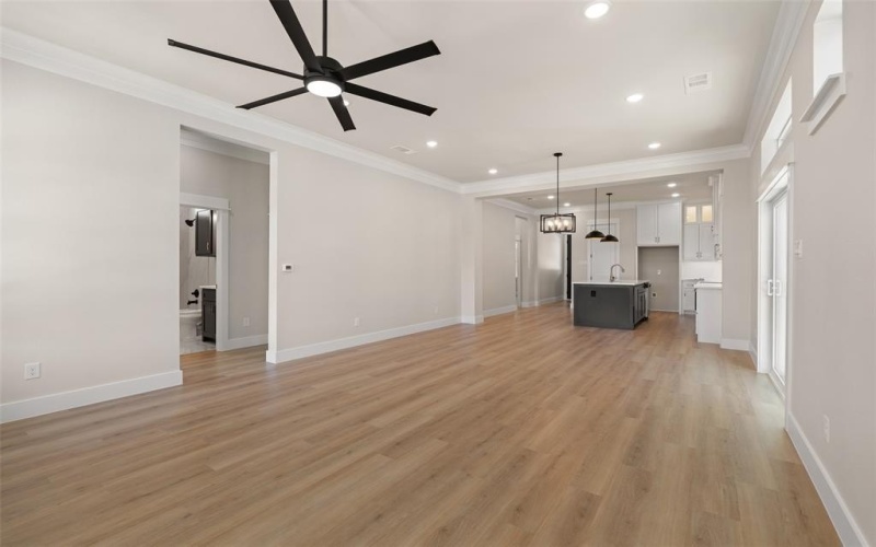 912 Tree Drive, Granbury, TX 76048, 3 Bedrooms Bedrooms, ,2 BathroomsBathrooms,Residential,For Sale,912 Tree Drive,20926640