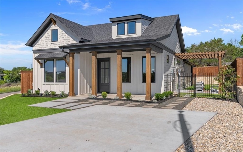 912 Tree Drive, Granbury, TX 76048, 3 Bedrooms Bedrooms, ,2 BathroomsBathrooms,Residential,For Sale,912 Tree Drive,20926640