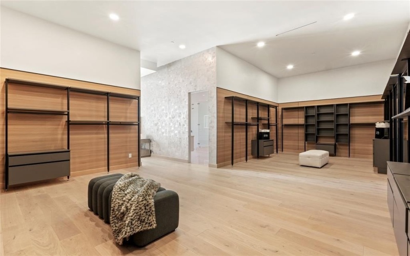 6218 Walnut Hill Lane, Dallas, TX 75230, 6 Bedrooms Bedrooms, ,8 BathroomsBathrooms,Residential,For Sale,6218 Walnut Hill Lane,20926648