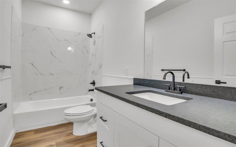 207 W Elm Street, Whitewright, TX 75491, 3 Bedrooms Bedrooms, ,2 BathroomsBathrooms,Residential,For Sale,207 W Elm Street,20926672