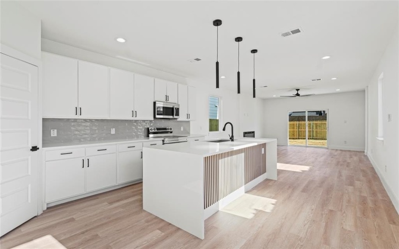 2530 Pennsylvania Avenue, Dallas, TX 75215, 3 Bedrooms Bedrooms, ,2 BathroomsBathrooms,Residential Lease,For Rent,2530 Pennsylvania Avenue,20924741