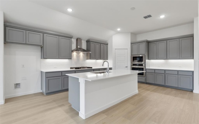 585 Moonrise Street, Waxahachie, TX 75165, 4 Bedrooms Bedrooms, ,3 BathroomsBathrooms,Residential,For Sale,585 Moonrise Street,20926786