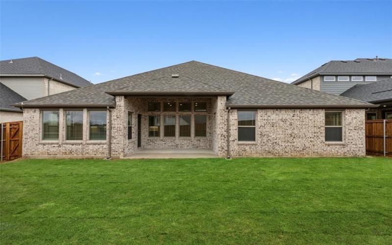 585 Moonrise Street, Waxahachie, TX 75165, 4 Bedrooms Bedrooms, ,3 BathroomsBathrooms,Residential,For Sale,585 Moonrise Street,20926786
