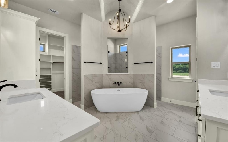 124 Desperado Way, Weatherford, TX 76020, 4 Bedrooms Bedrooms, ,3 BathroomsBathrooms,Residential,For Sale,124 Desperado Way,20926818