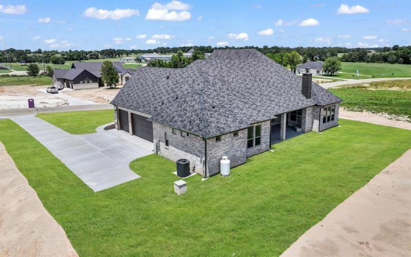 124 Desperado Way, Weatherford, TX 76020, 4 Bedrooms Bedrooms, ,3 BathroomsBathrooms,Residential,For Sale,124 Desperado Way,20926818