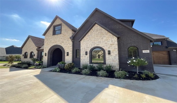 3205 Fairway Drive, Denton, TX 76226, 4 Habitaciones Habitaciones , ,5 BañosBaños,Residential,En Venta,3205 Fairway Drive,20924835