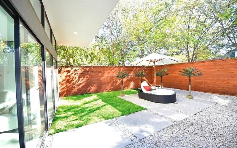 4312 Munger Avenue, Dallas, TX 75204, 2 Bedrooms Bedrooms, ,2 BathroomsBathrooms,Residential Lease,For Rent,4312 Munger Avenue,20926822