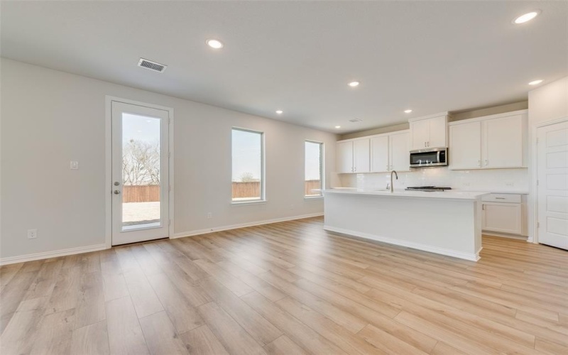 2914 Hanscom Street, Forney, TX 75126, 4 Bedrooms Bedrooms, ,2 BathroomsBathrooms,Residential,For Sale,2914 Hanscom Street,20925064