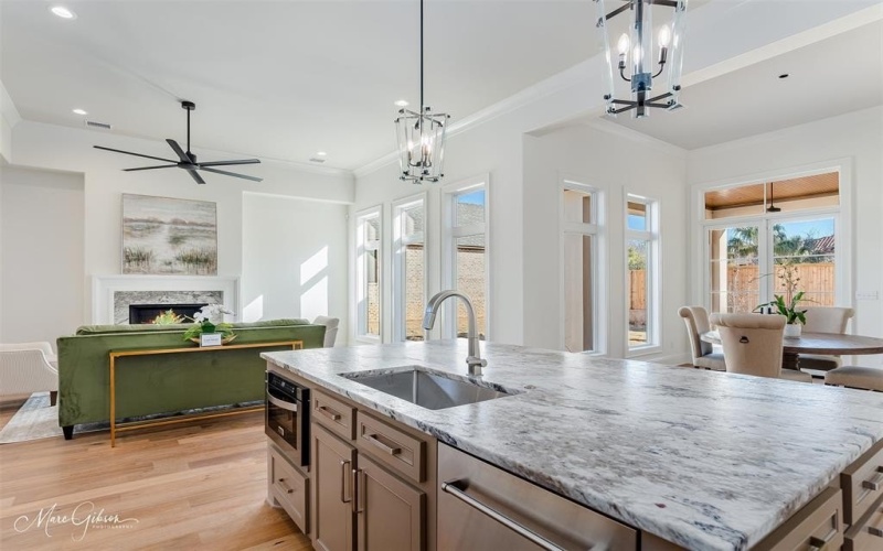 10911 Whispering Path, Shreveport, LA 71106, 4 Bedrooms Bedrooms, ,3 BathroomsBathrooms,Residential,For Sale,10911 Whispering Path,20925287