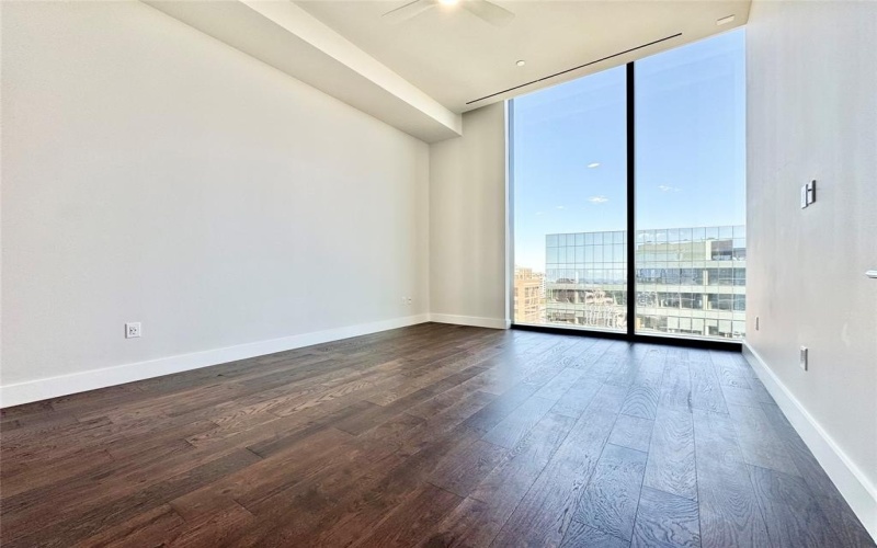 8111 Douglas Avenue #1403, Dallas, TX 75225, 2 Bedrooms Bedrooms, ,2 BathroomsBathrooms,Residential Lease,For Rent,8111 Douglas Avenue,20925436