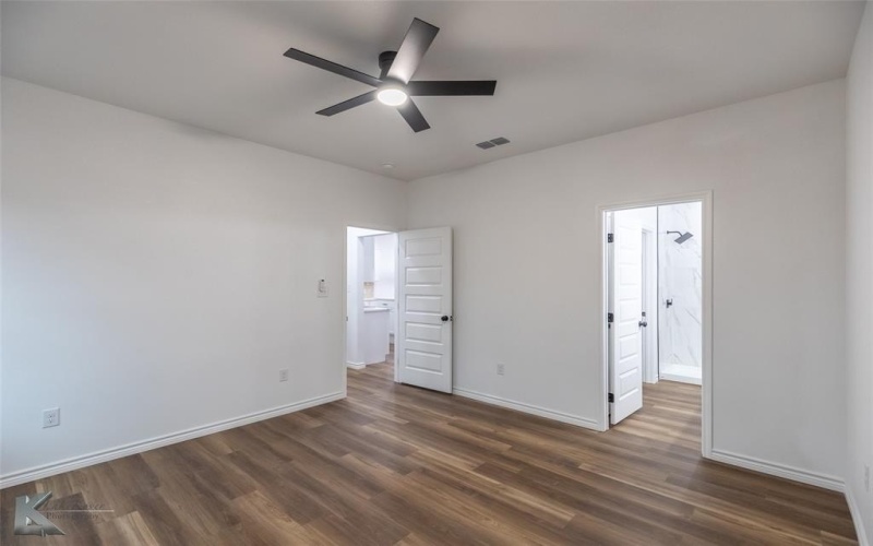 1370 Pecan Street, Abilene, TX 79602, 3 Bedrooms Bedrooms, ,2 BathroomsBathrooms,Residential,For Sale,1370 Pecan Street,20925456