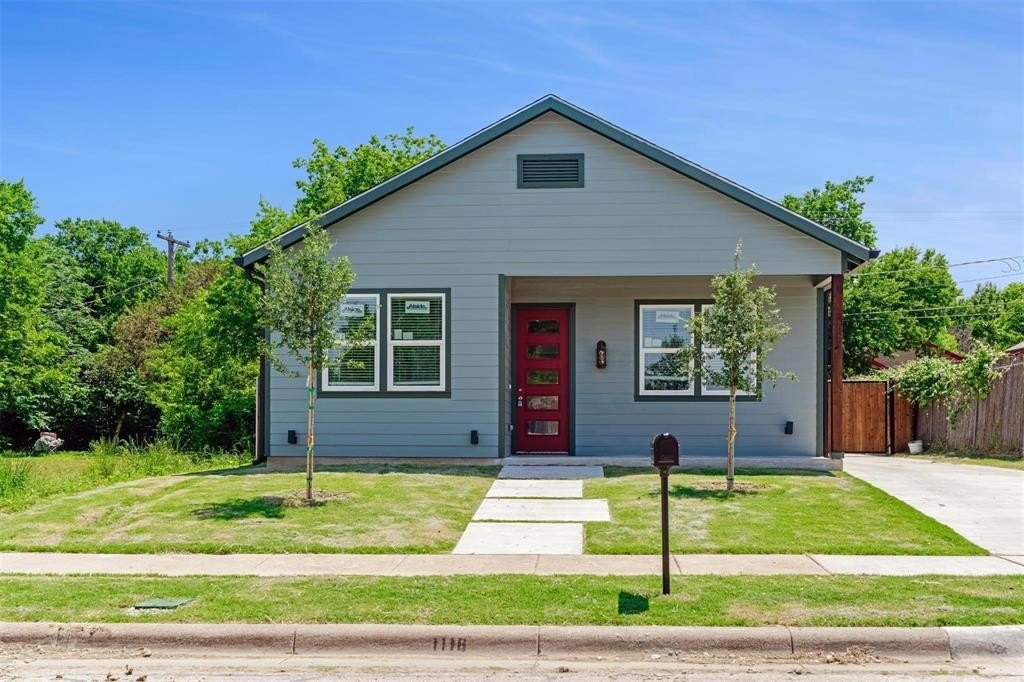 1116 E Cannon Street, Fort Worth, TX 76104, 3 Bedrooms Bedrooms, ,2 BathroomsBathrooms,Residential Lease,For Rent,1116 E Cannon Street,20925494