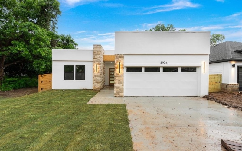 3904 De Maggio Avenue, Dallas, TX 75210, 4 Bedrooms Bedrooms, ,2 BathroomsBathrooms,Residential,For Sale,3904 De Maggio Avenue,20925771