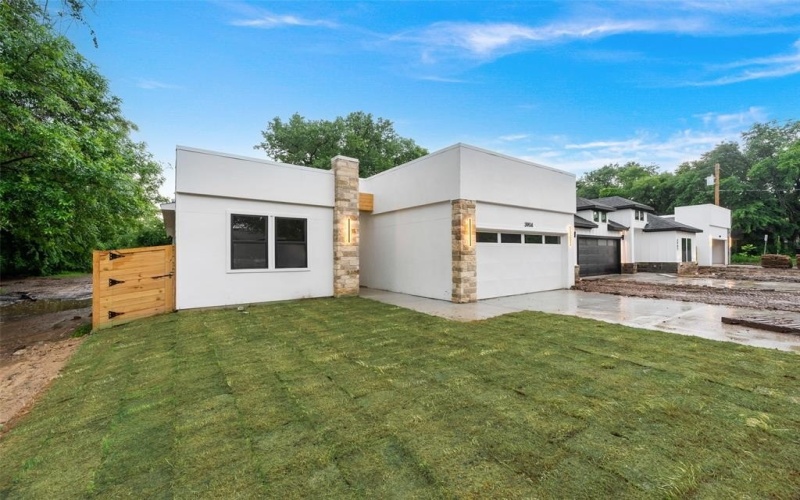 3904 De Maggio Avenue, Dallas, TX 75210, 4 Bedrooms Bedrooms, ,2 BathroomsBathrooms,Residential,For Sale,3904 De Maggio Avenue,20925771