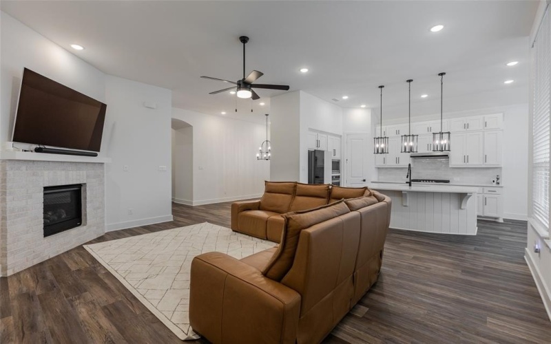 3509 Mescalbean Drive, McKinney, TX 75071, 4 Bedrooms Bedrooms, ,2 BathroomsBathrooms,Residential,For Sale,3509 Mescalbean Drive,20925946