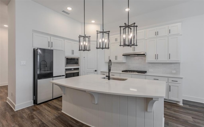 3509 Mescalbean Drive, McKinney, TX 75071, 4 Bedrooms Bedrooms, ,2 BathroomsBathrooms,Residential,For Sale,3509 Mescalbean Drive,20925946