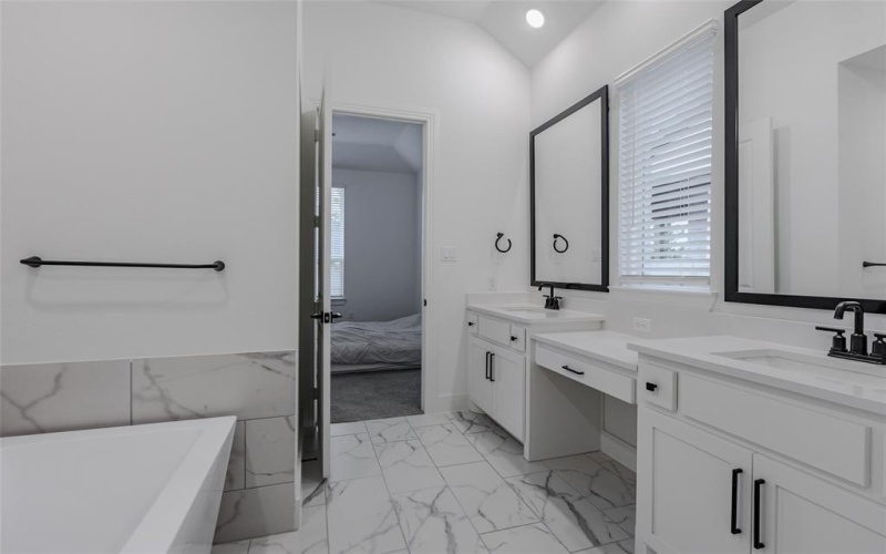 3509 Mescalbean Drive, McKinney, TX 75071, 4 Bedrooms Bedrooms, ,2 BathroomsBathrooms,Residential,For Sale,3509 Mescalbean Drive,20925946