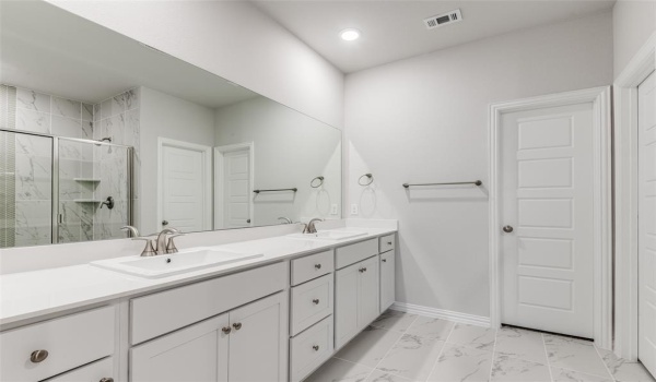 8343 Challenger Lane, Frisco, TX 75034, 3 Bedrooms Bedrooms, ,3 BathroomsBathrooms,Residential Lease,For Rent,8343 Challenger Lane,20926025