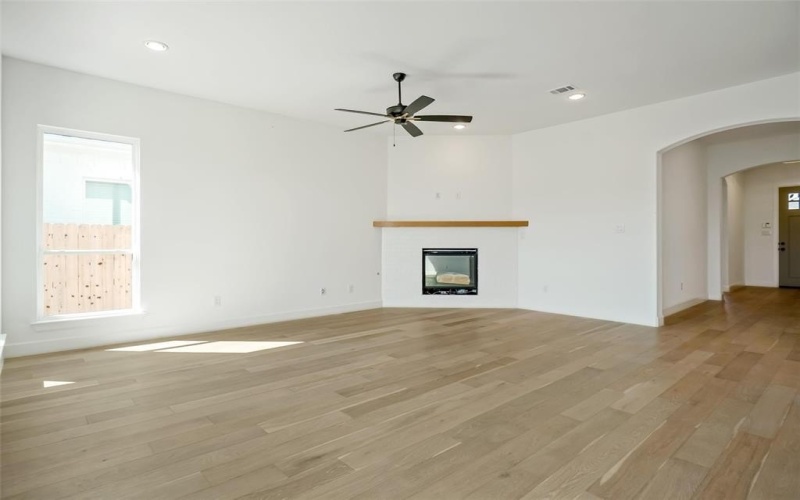 629 Hummingbird Drive, Aledo, TX 76008, 3 Bedrooms Bedrooms, ,2 BathroomsBathrooms,Residential,For Sale,629 Hummingbird Drive,20926088