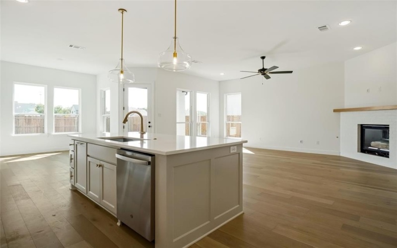 629 Hummingbird Drive, Aledo, TX 76008, 3 Bedrooms Bedrooms, ,2 BathroomsBathrooms,Residential,For Sale,629 Hummingbird Drive,20926088