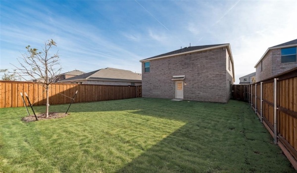 233 Ashbrook Street, Little Elm, TX 75068, 4 Bedrooms Bedrooms, ,2 BathroomsBathrooms,Residential,For Sale,233 Ashbrook Street,20926163