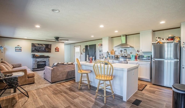 335 Overland Trail, Bridgeport, TX 76426, 3 Bedrooms Bedrooms, ,2 BathroomsBathrooms,Residential,For Sale,335 Overland Trail,20926219