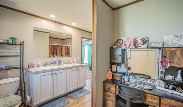 335 Overland Trail, Bridgeport, TX 76426, 3 Bedrooms Bedrooms, ,2 BathroomsBathrooms,Residential,For Sale,335 Overland Trail,20926219