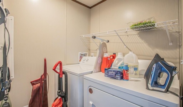 335 Overland Trail, Bridgeport, TX 76426, 3 Bedrooms Bedrooms, ,2 BathroomsBathrooms,Residential,For Sale,335 Overland Trail,20926219