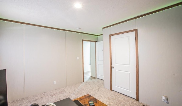 335 Overland Trail, Bridgeport, TX 76426, 3 Bedrooms Bedrooms, ,2 BathroomsBathrooms,Residential,For Sale,335 Overland Trail,20926219