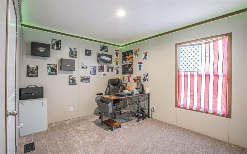 335 Overland Trail, Bridgeport, TX 76426, 3 Bedrooms Bedrooms, ,2 BathroomsBathrooms,Residential,For Sale,335 Overland Trail,20926219