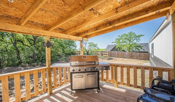 335 Overland Trail, Bridgeport, TX 76426, 3 Bedrooms Bedrooms, ,2 BathroomsBathrooms,Residential,For Sale,335 Overland Trail,20926219