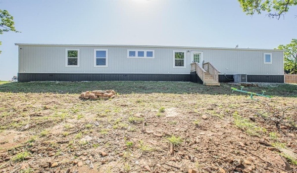 335 Overland Trail, Bridgeport, TX 76426, 3 Bedrooms Bedrooms, ,2 BathroomsBathrooms,Residential,For Sale,335 Overland Trail,20926219