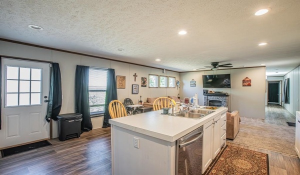 335 Overland Trail, Bridgeport, TX 76426, 3 Bedrooms Bedrooms, ,2 BathroomsBathrooms,Residential,For Sale,335 Overland Trail,20926219