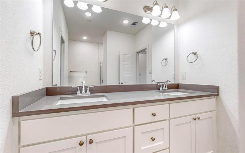 329 Mule Deer Drive, Frisco, TX 75068, 4 Habitaciones Habitaciones , ,2 BañosBaños,Residential Lease,En Alquiler,329 Mule Deer Drive,20926383