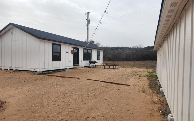 1364 County Road 316, Rainbow, TX 76077, 15 Bedrooms Bedrooms, ,12 BathroomsBathrooms,Residential Multi Family,For Sale,1364 County Road 316,20926400