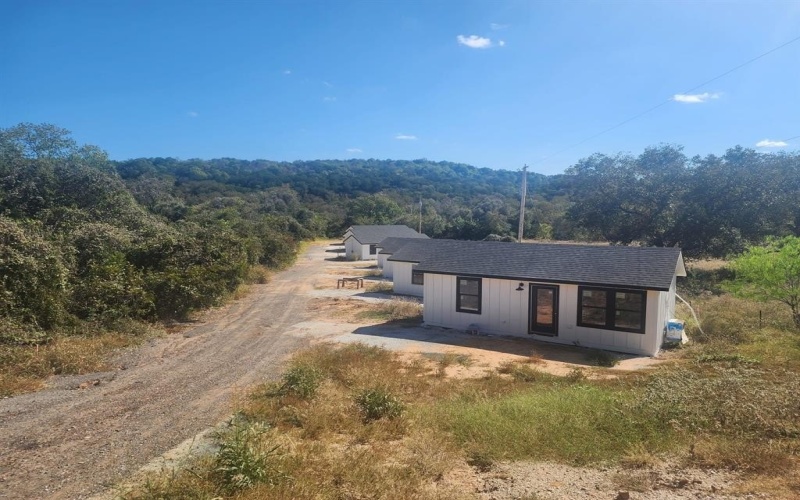 1364 County Road 316, Rainbow, TX 76077, 15 Bedrooms Bedrooms, ,12 BathroomsBathrooms,Residential Multi Family,For Sale,1364 County Road 316,20926400
