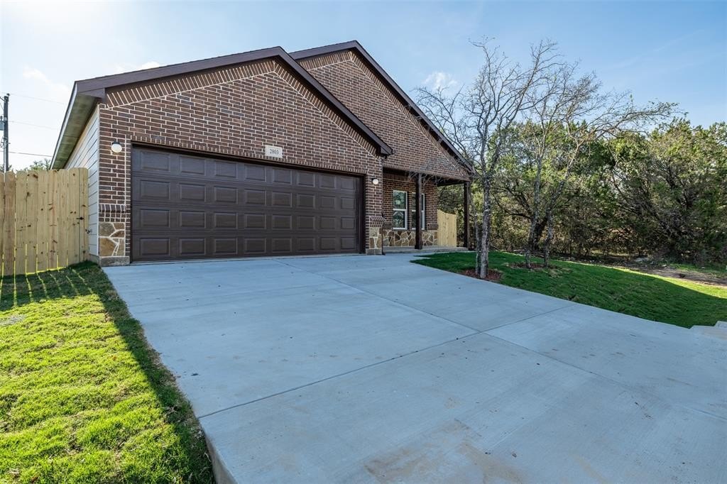 2803 Beechwood Street, Granbury, TX 76048, 3 Bedrooms Bedrooms, ,2 BathroomsBathrooms,Residential Lease,For Rent,2803 Beechwood Street,20926446