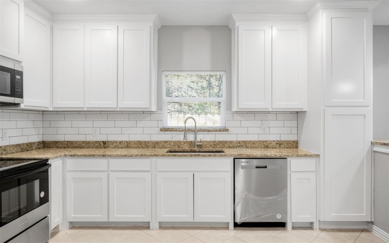 2803 Beechwood Street, Granbury, TX 76048, 3 Bedrooms Bedrooms, ,2 BathroomsBathrooms,Residential Lease,For Rent,2803 Beechwood Street,20926446