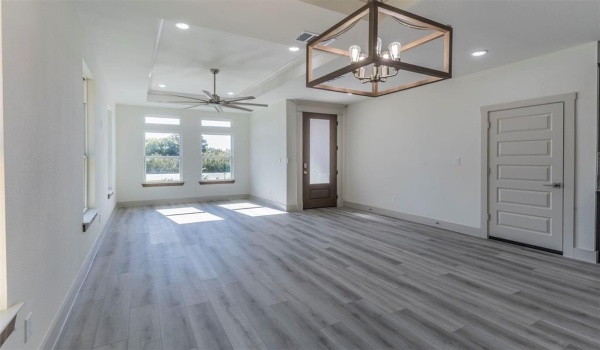2017 Zuefeldt Drive, Arlington, TX 76002, 3 Bedrooms Bedrooms, ,2 BathroomsBathrooms,Residential,For Sale,2017 Zuefeldt Drive,20924475