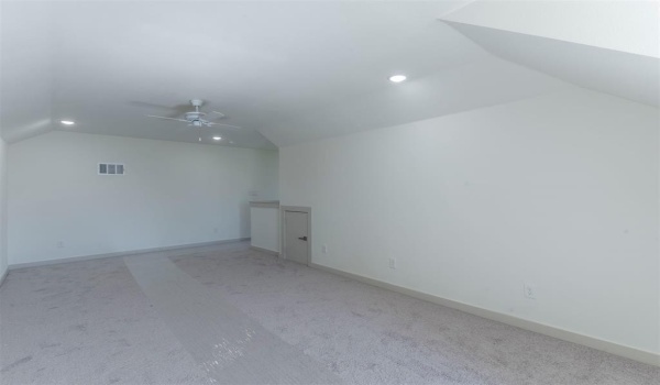 2017 Zuefeldt Drive, Arlington, TX 76002, 3 Bedrooms Bedrooms, ,2 BathroomsBathrooms,Residential,For Sale,2017 Zuefeldt Drive,20924475