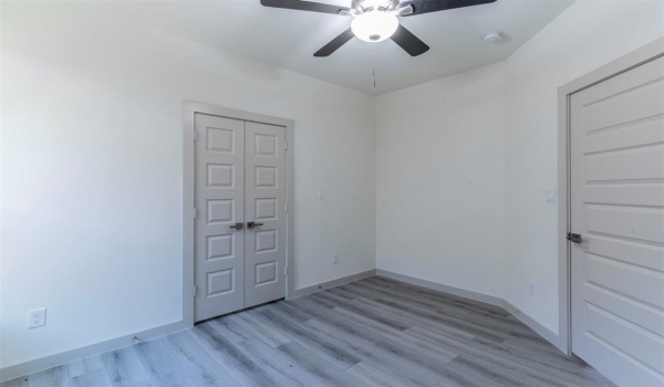 2017 Zuefeldt Drive, Arlington, TX 76002, 3 Bedrooms Bedrooms, ,2 BathroomsBathrooms,Residential,For Sale,2017 Zuefeldt Drive,20924475