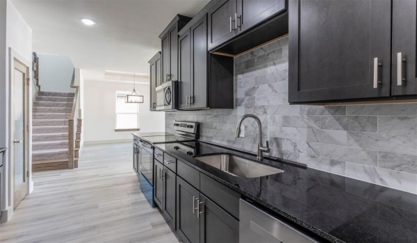 2017 Zuefeldt Drive, Arlington, TX 76002, 3 Bedrooms Bedrooms, ,2 BathroomsBathrooms,Residential,For Sale,2017 Zuefeldt Drive,20924475