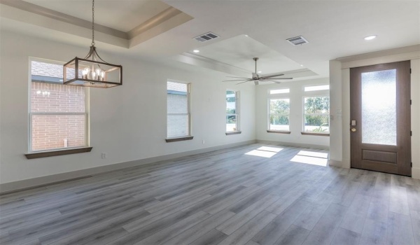 2017 Zuefeldt Drive, Arlington, TX 76002, 3 Bedrooms Bedrooms, ,2 BathroomsBathrooms,Residential,For Sale,2017 Zuefeldt Drive,20924475