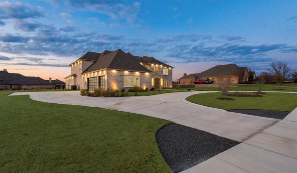100 Old Vineyard Lane, Heath, TX 75032, 5 Bedrooms Bedrooms, ,5 BathroomsBathrooms,Residential,For Sale,100 Old Vineyard Lane,20926521